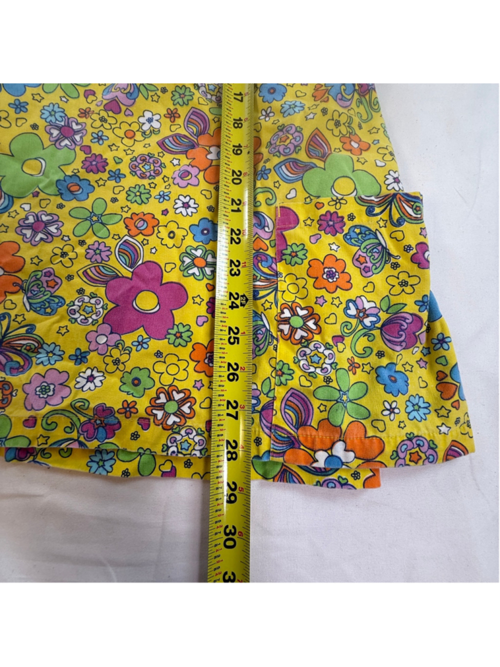 Salus Floral Butterfly Wrap Scrub Top Yellow Multicolor V-Neck Pockets Size 3X - Picture 4 of 5